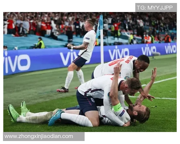 英格兰足球明星简历解析：从青训到职业生涯的辉煌历程