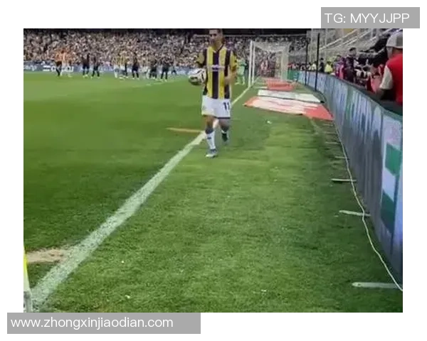 足球场上的55号球星：他如何凭借实力成为赛场新传奇的焦点人物